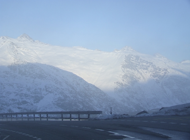 Grimselpass 02.JPG - Grimsel Sun